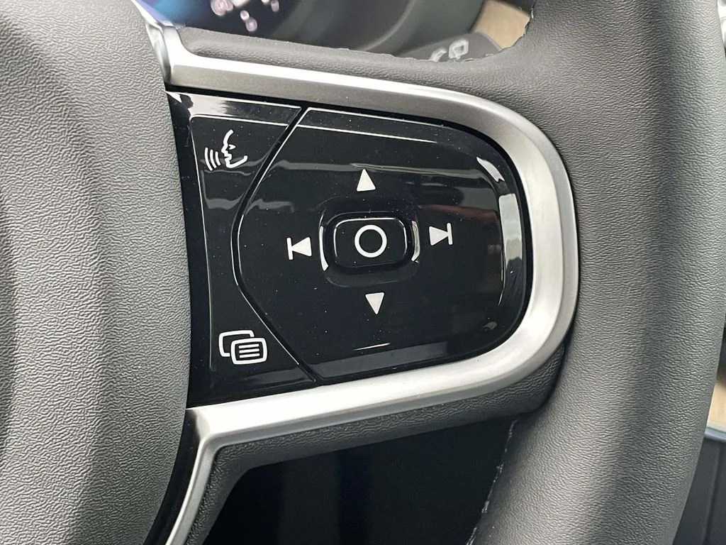 New 2026 Crystal White Volvo Plus image 11