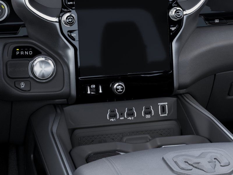 New 2026 Diamond Black Crystal Pearl-Coat Exterior Paint RAM Laramie image 24