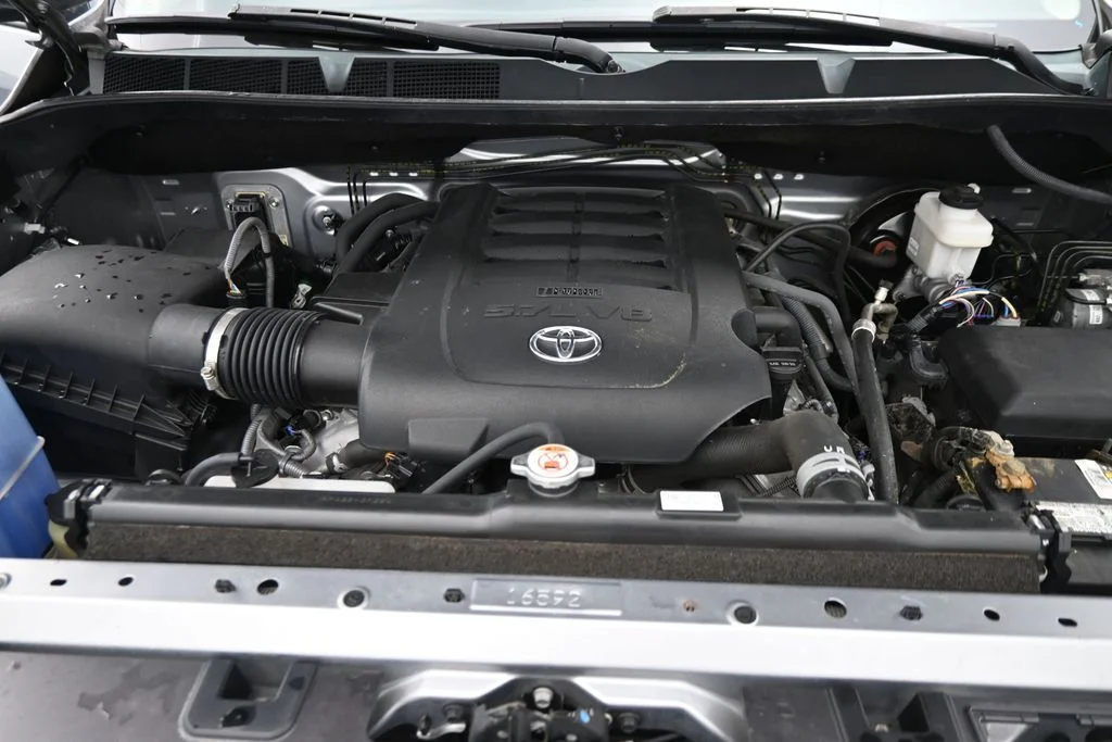 Used 2021 Silver Toyota SR5 image 20