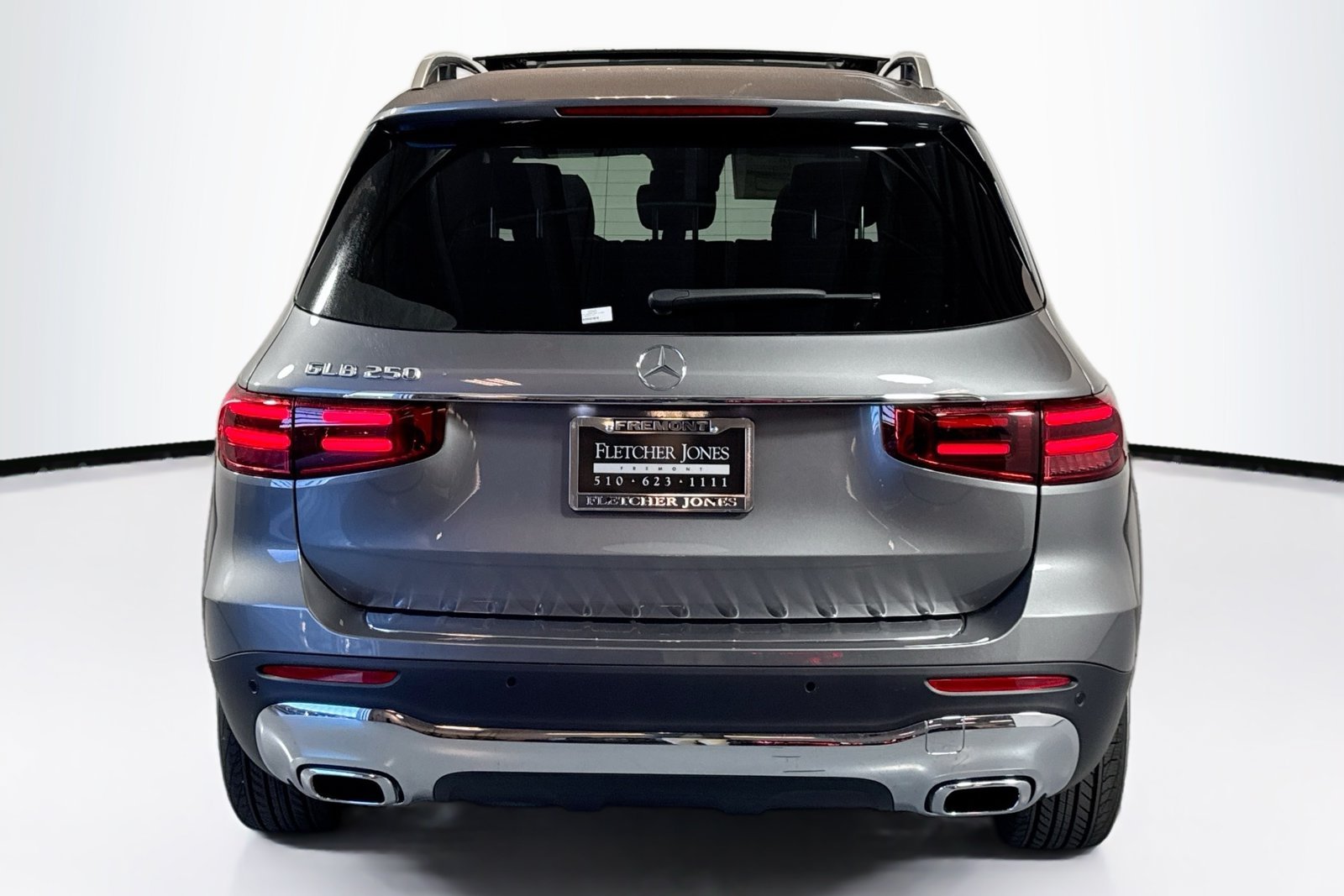 New 2026 Mountain Grey Metallic Mercedes-Benz GLB 250 image 6