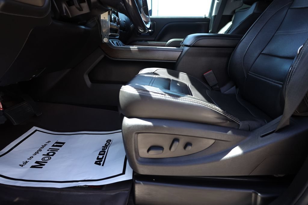Used 2018 ONYX BLACK GMC Denali image 11