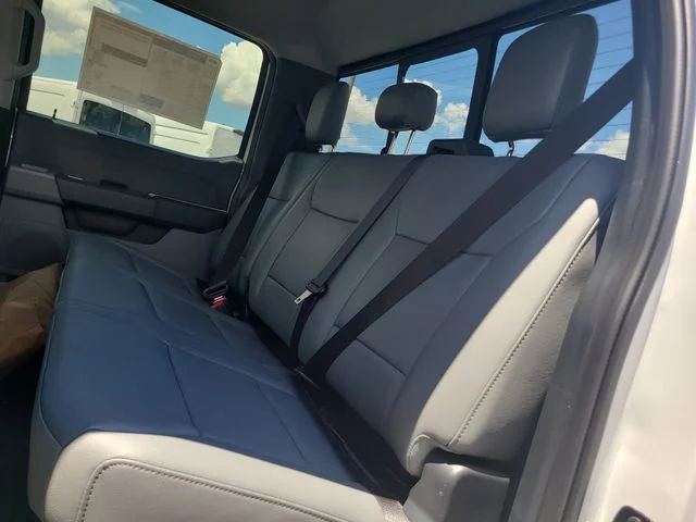 New 2026 Oxford White Ford XL image 13