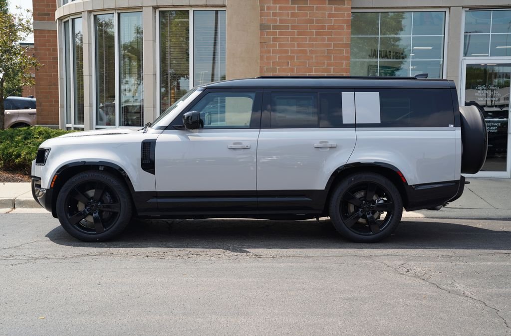 New 2026 Borasco Grey Land Rover X-Dynamic SE image 2