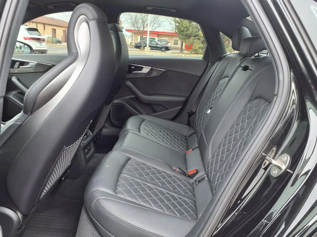 Used 2022 Mythos Black Metallic Audi 3.0T Premium Plus image 21