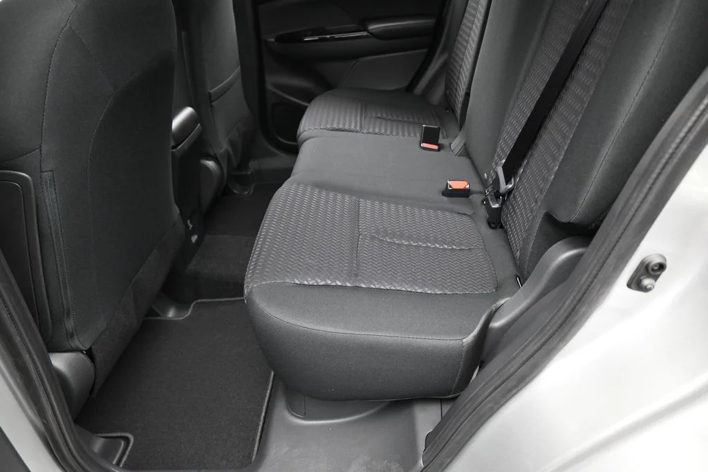 New 2026 Silver Mitsubishi LE 1.5T S-AWC image 29