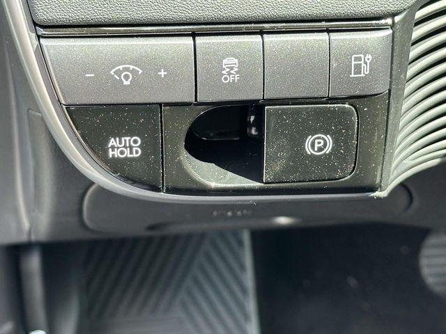 New 2026 Gray Hyundai SE image 28