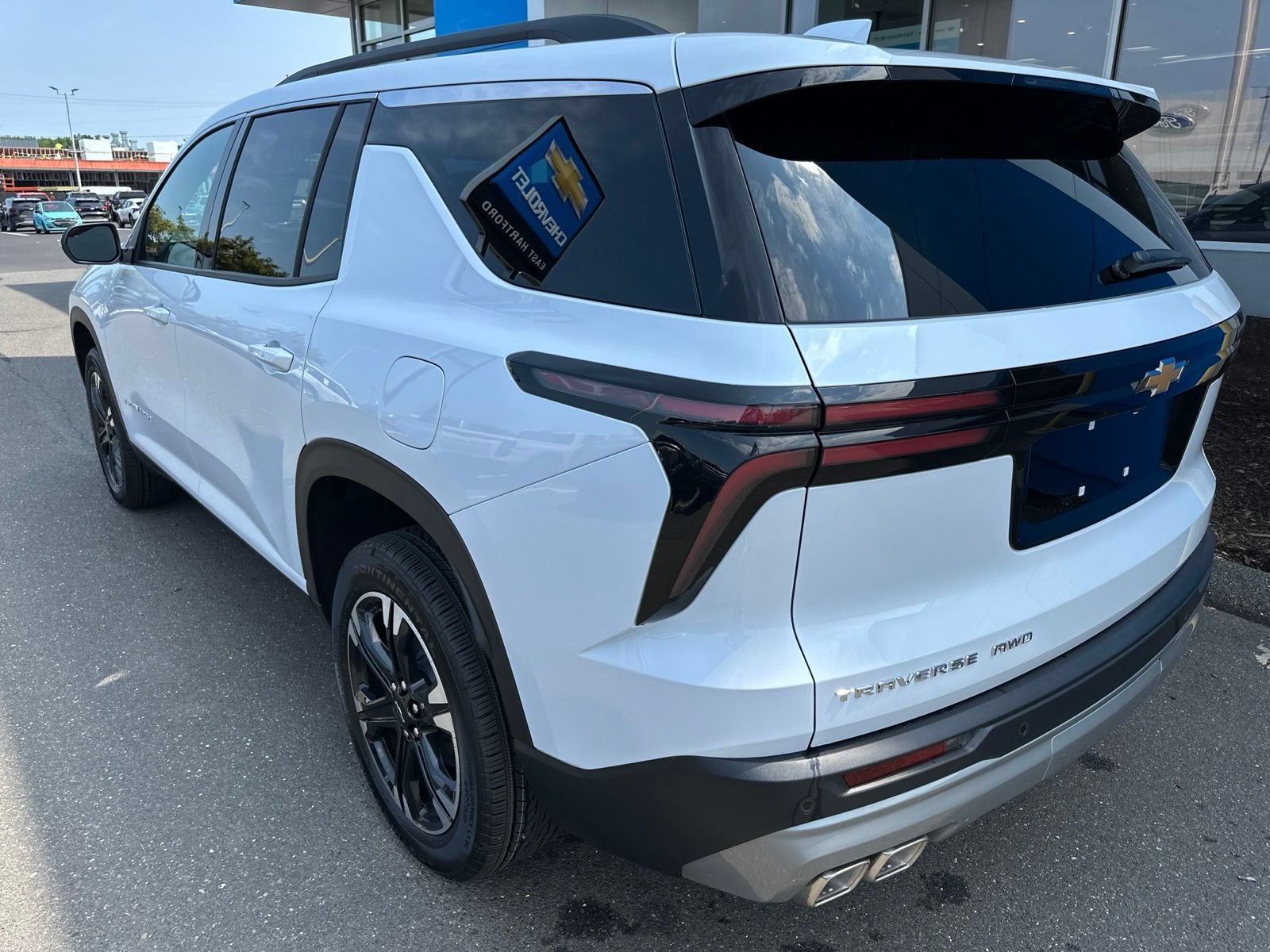New 2027 Polar White Tricoat Chevrolet LT with Sun and Wheel Package - Exotex Seating image 8