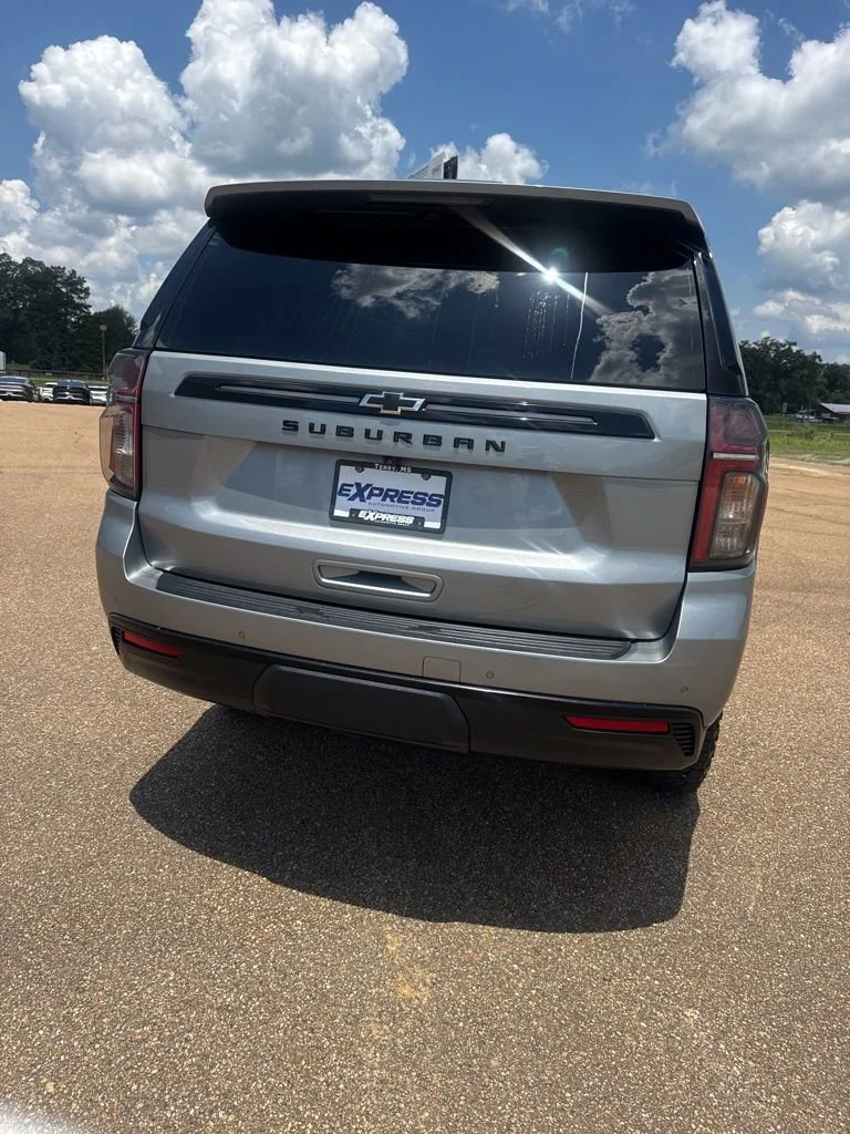 Used 2024 Sterling Gray Metallic Chevrolet Z71 image 9