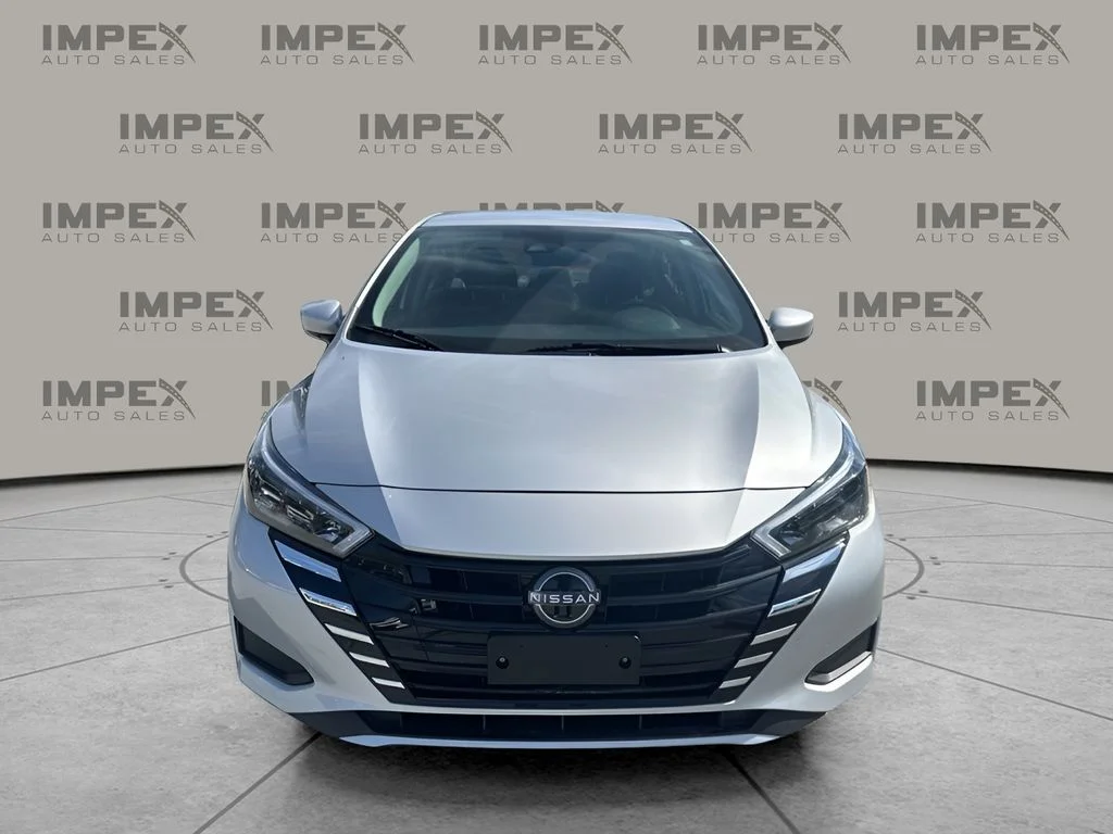 Used 2025 Silver Nissan 1.6 SV image 8