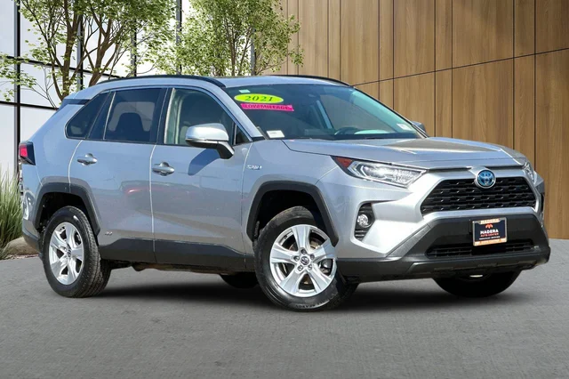 2021 Toyota RAV4 Hybrid XLE