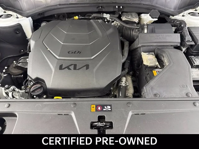 Used 2024 White Kia S image 23