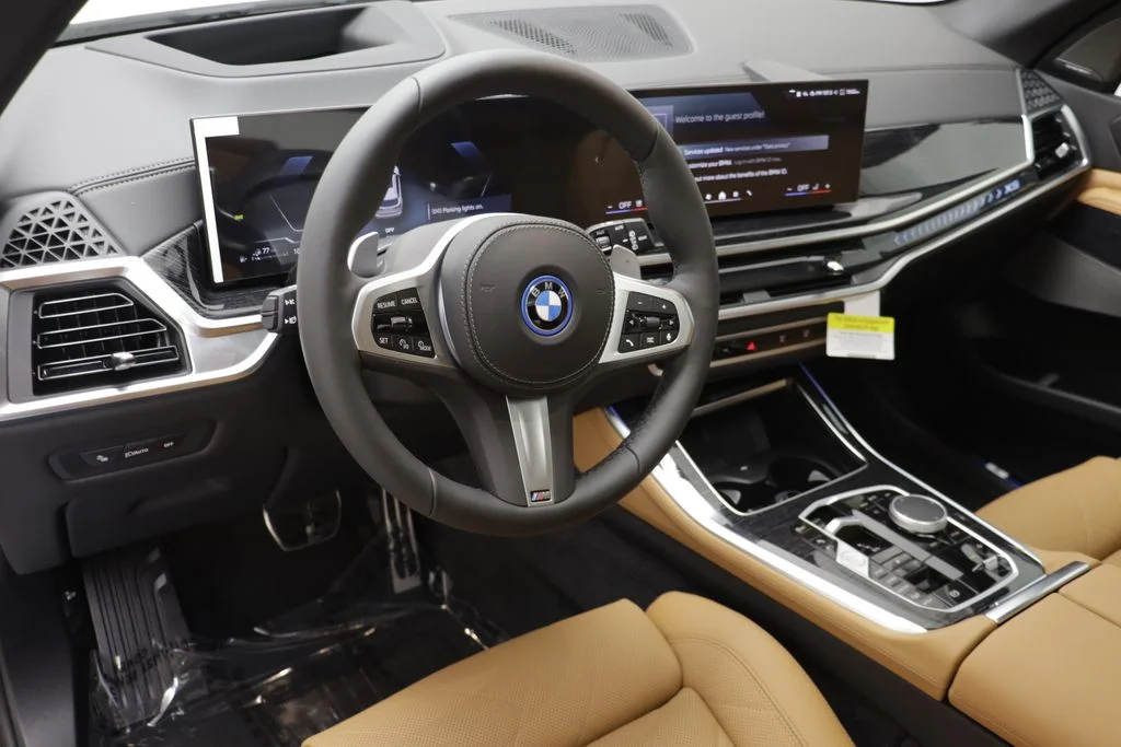 New 2026 White BMW xDrive50e image 8
