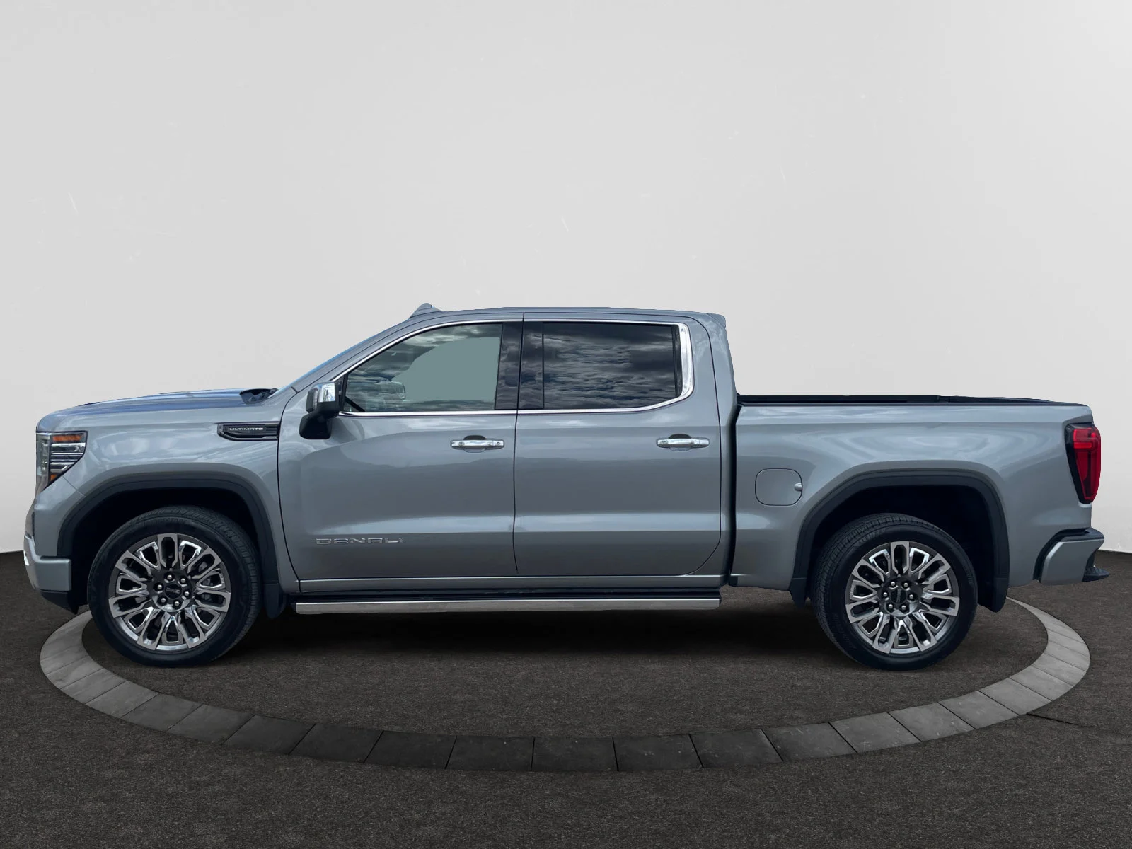 Used 2024 Gray GMC Denali Ultimate Crew Cab image 2