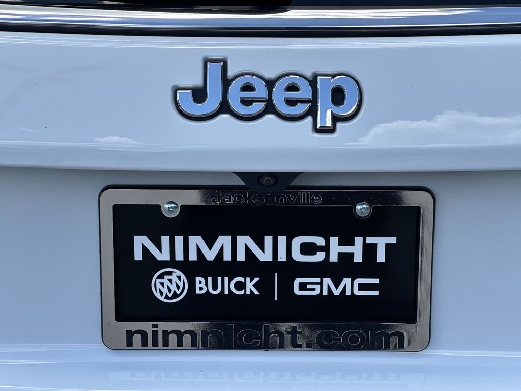 Used 2022 White Jeep Limited image 30