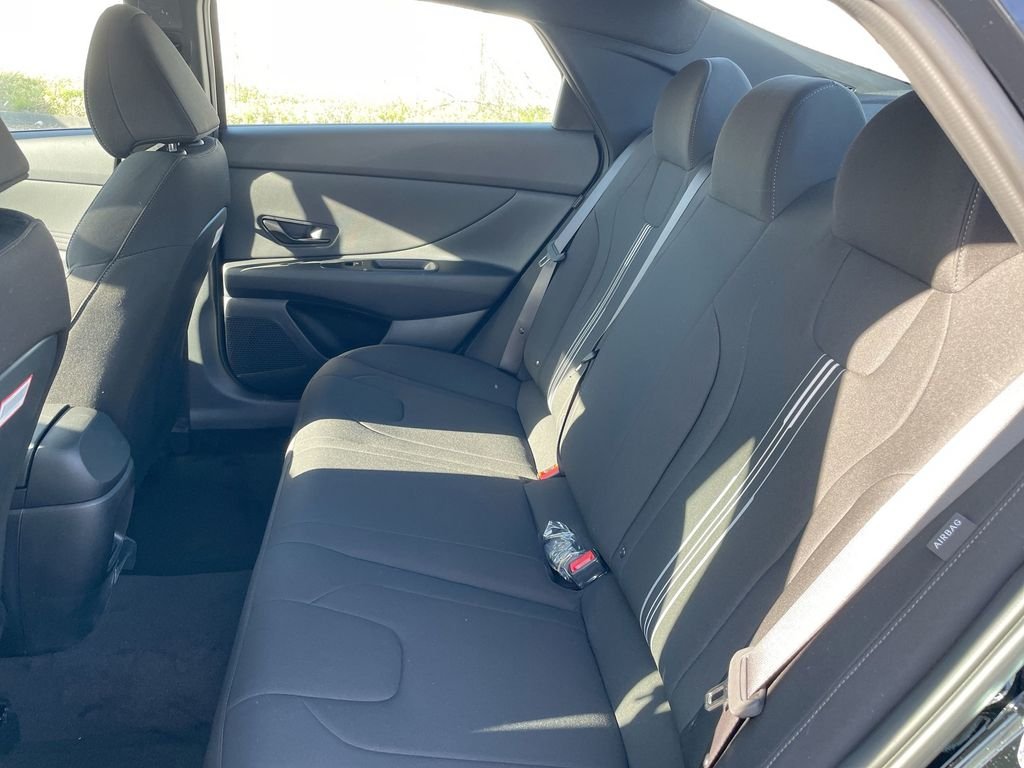 2025 Hyundai Elantra Blue - Photo 48