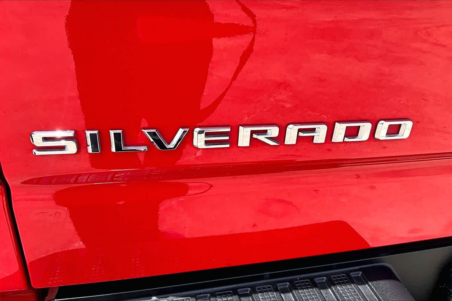 Used 2024 Red Hot Chevrolet Custom image 31