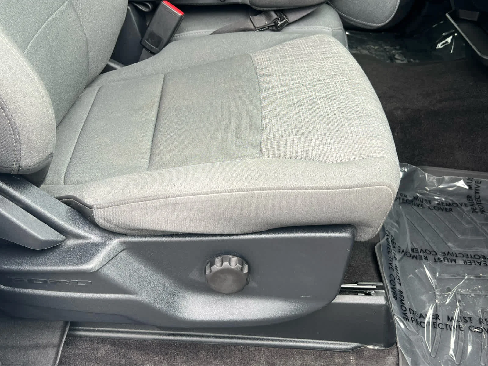 Certified Used 2022 Oxford White Clearcoat Ford XLT image 18