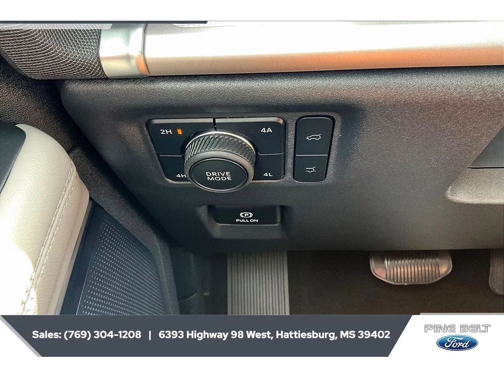 New 2026 Star White Metallic Tri-Coat Ford Active image 23