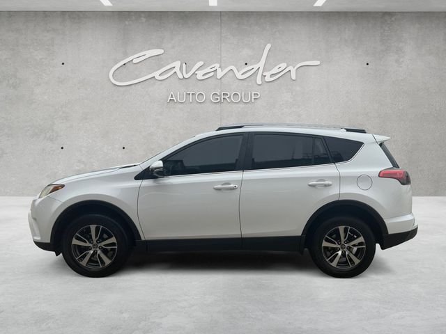 Used 2017 Super White Toyota XLE image 14