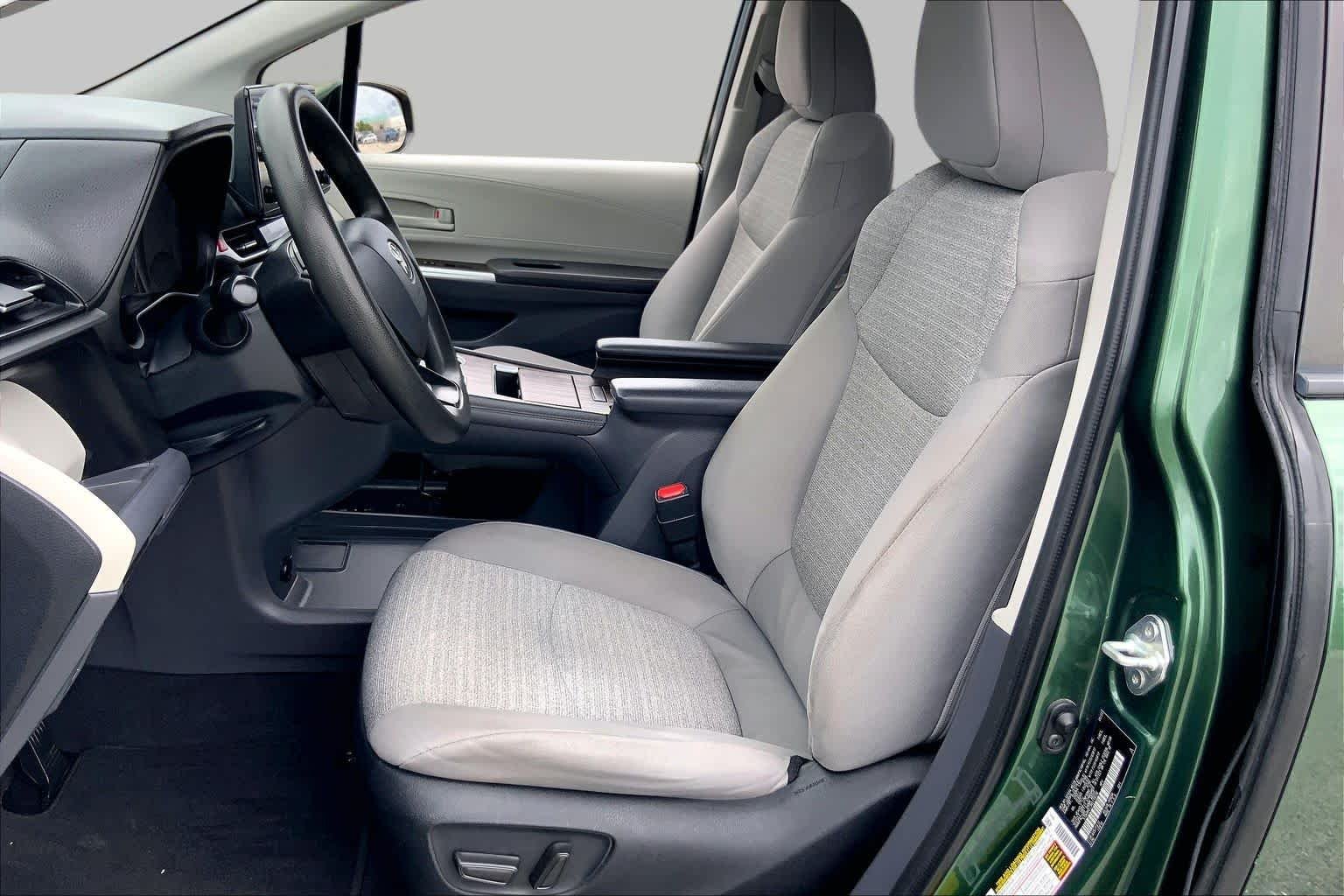 Used 2022 Cypress Toyota LE image 7