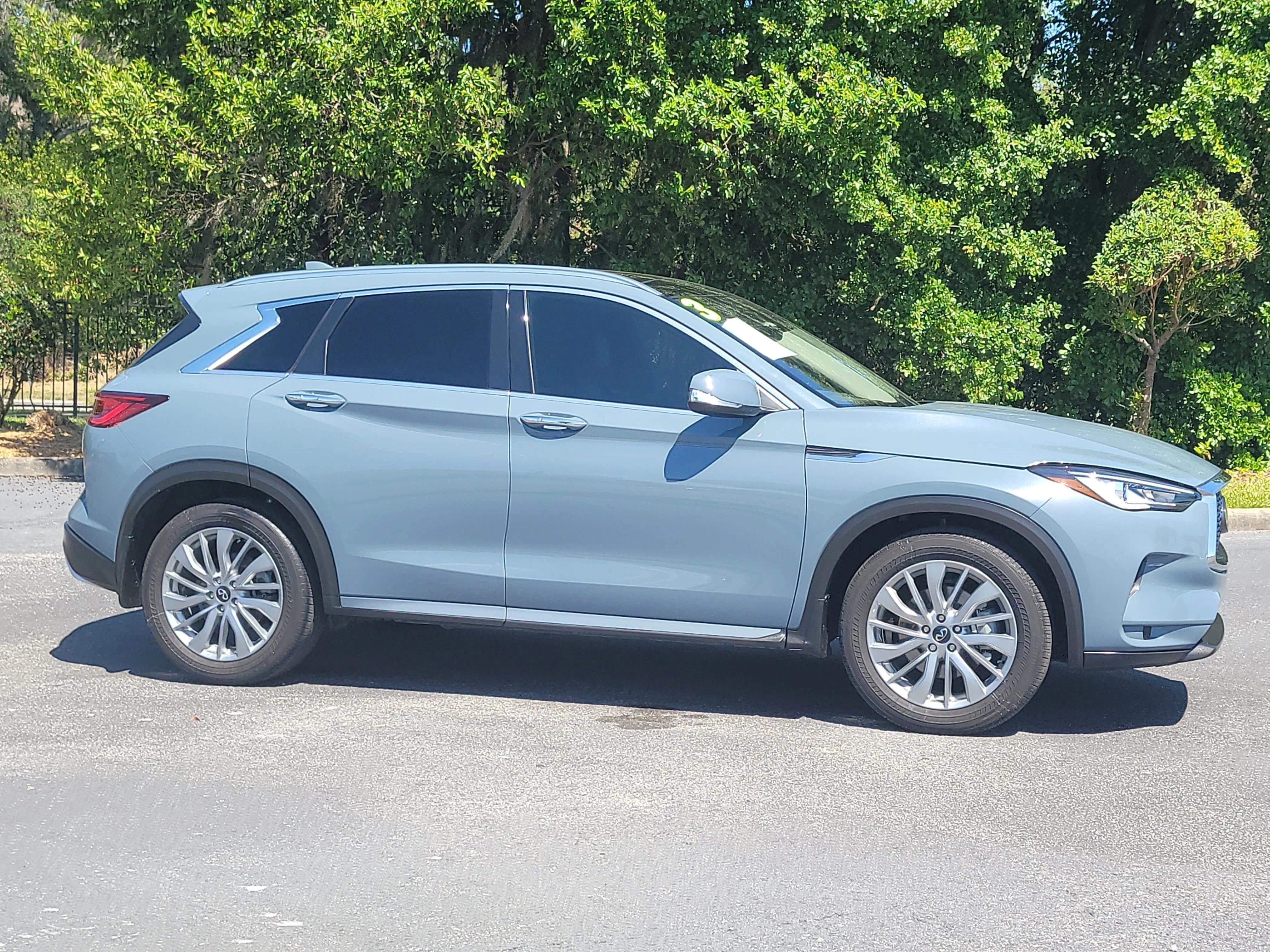 Used 2023 Slate Gray INFINITI LUXE image 7