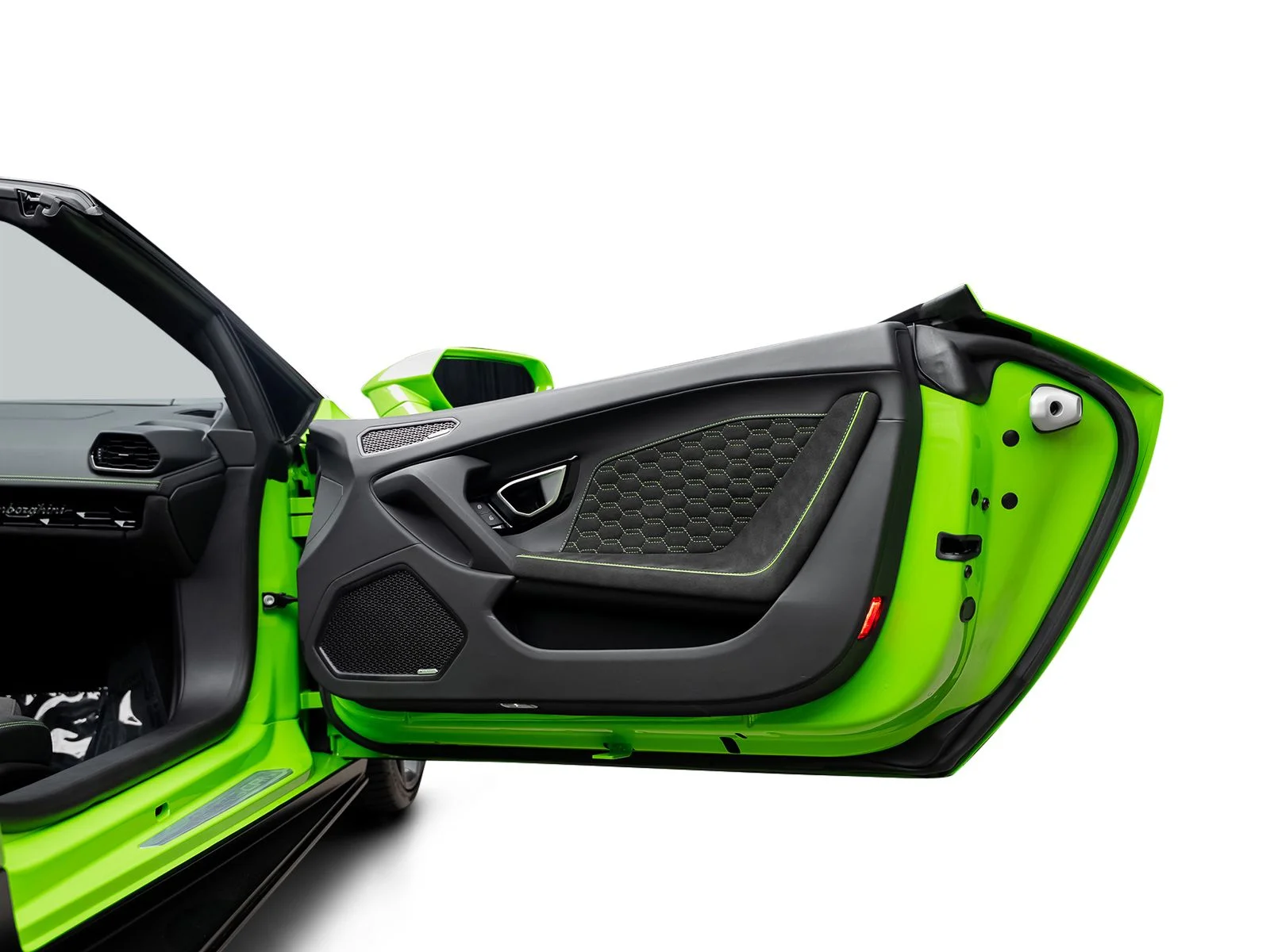 Used 2024 Green Lamborghini Base image 51