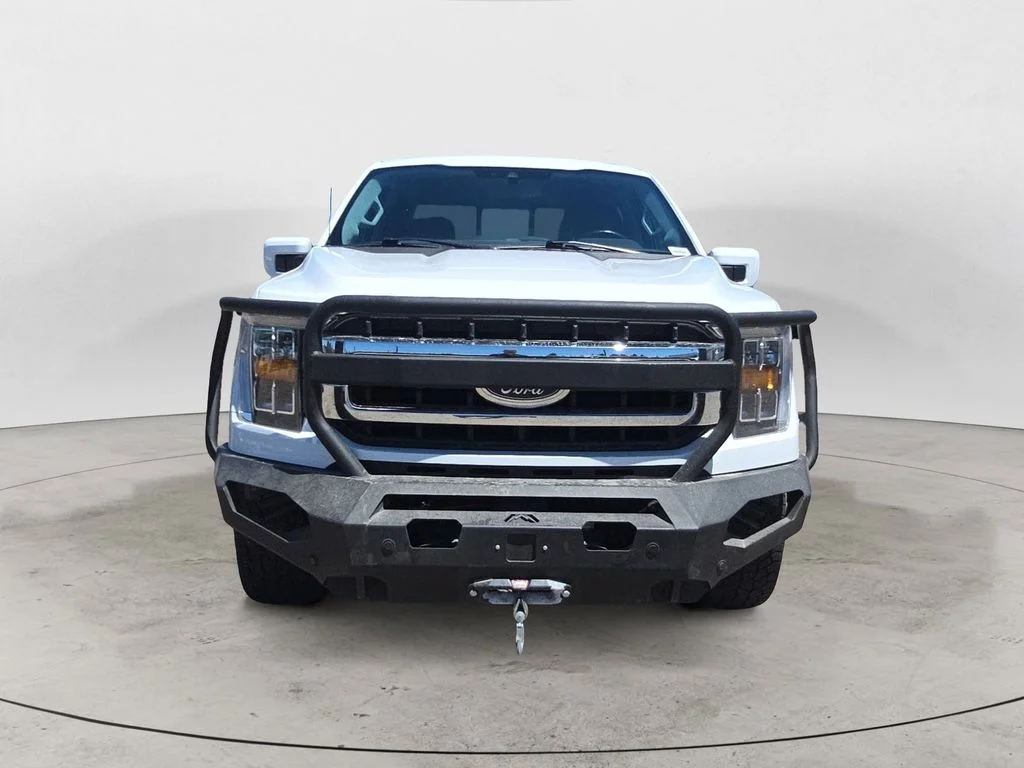 Used 2021 White Ford Lariat image 8