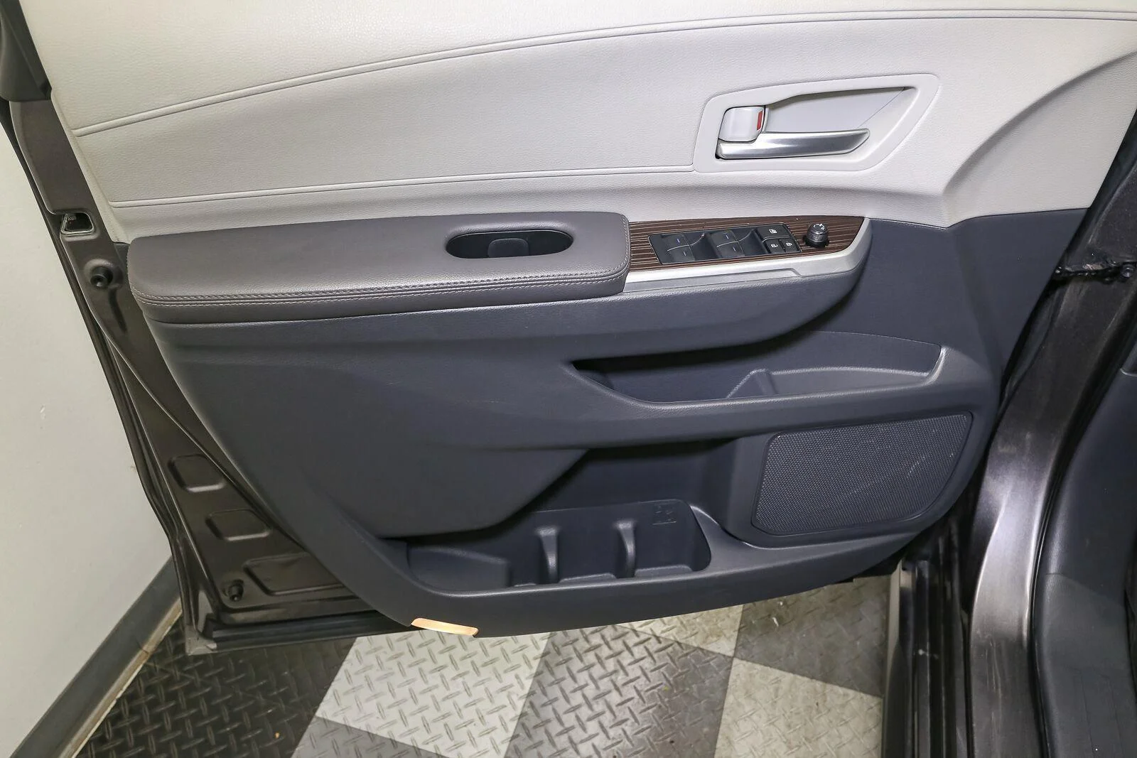 Used 2024 GY Toyota XLE image 41