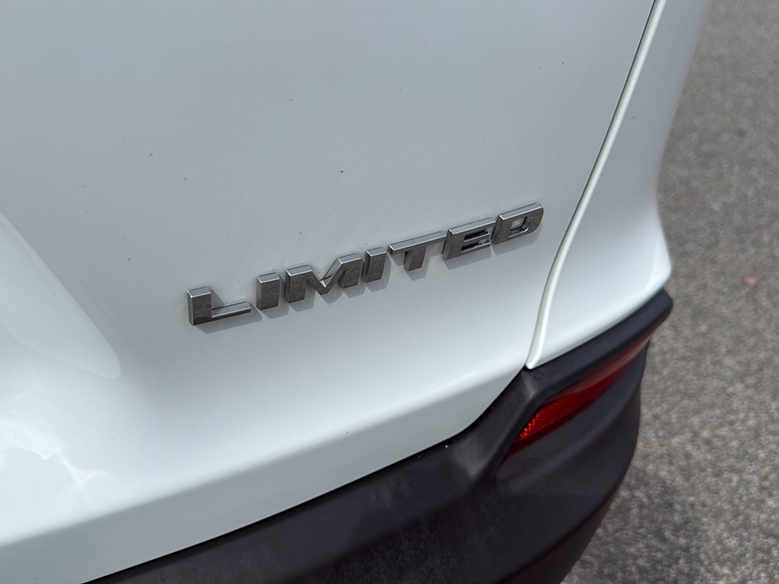 Used 2022 Bright White Clearcoat Jeep Limited 4x4 image 7