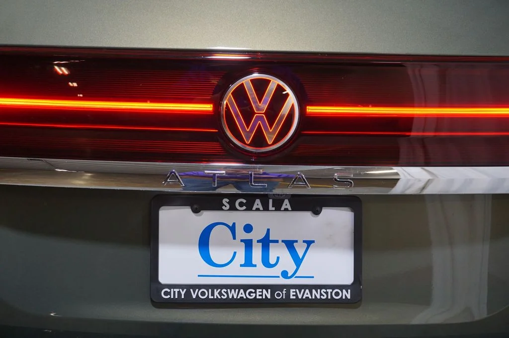 New 2026 Green Volkswagen 2.0T SE w/Technology image 36
