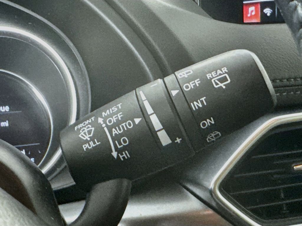 Used 2019 Snowflake White Pearl Mica Mazda Touring image 14