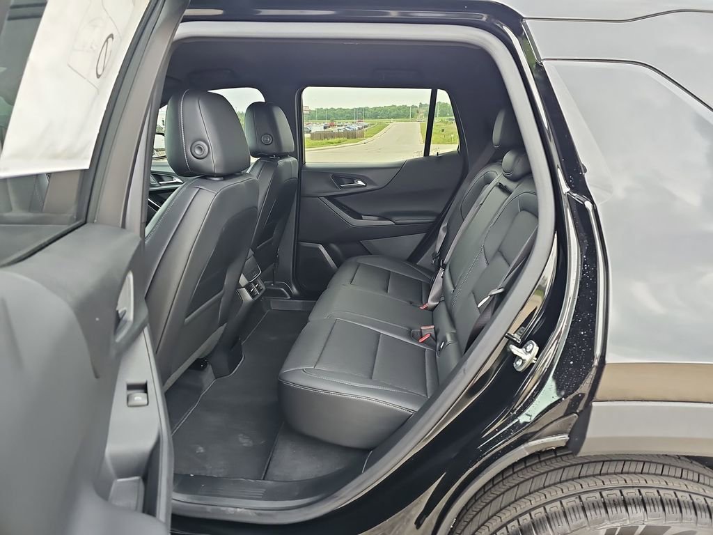 2026 Chevrolet Equinox LT - Photo 25