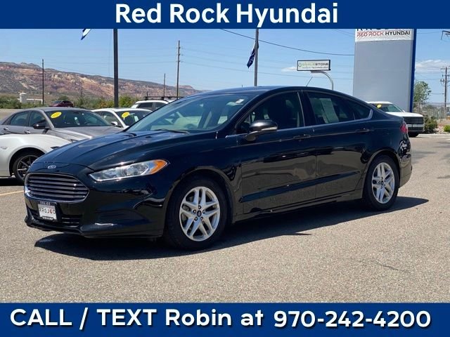 2016 Ford Fusion SE FWD's photo