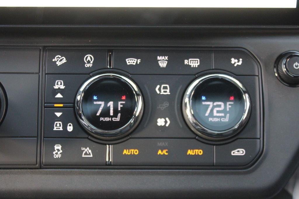 2026 Land Rover Defender OCTA - Photo 46