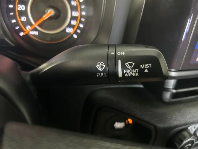 Used 2025 Crystal Metallic Jeep Sport image 22