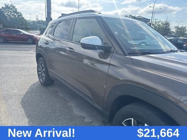Used 2022 Zeus Bronze Metallic Chevrolet ACTIV image 3