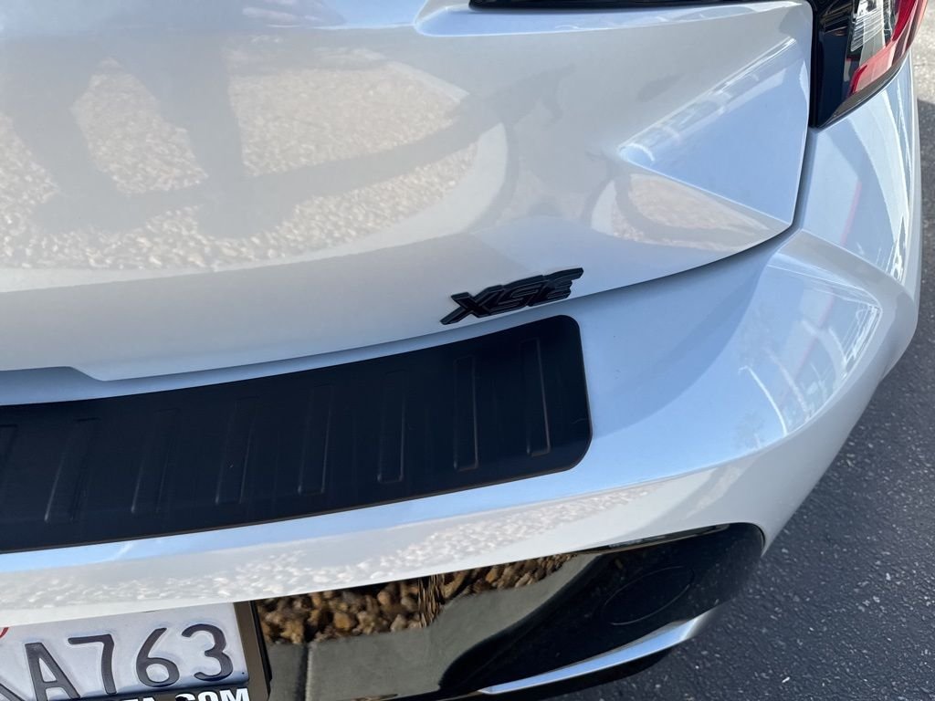 2025 Toyota Corolla Hatchback XSE - Photo 8