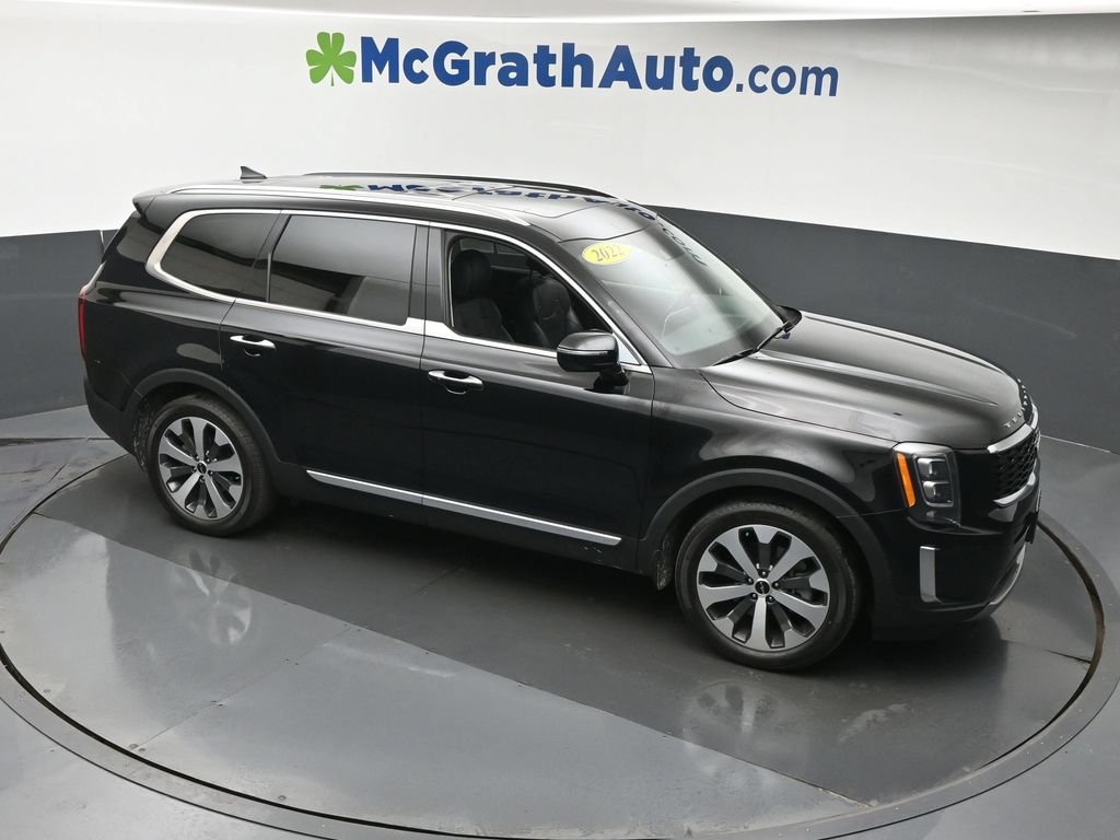 Used 2022 Black Kia SX image 3