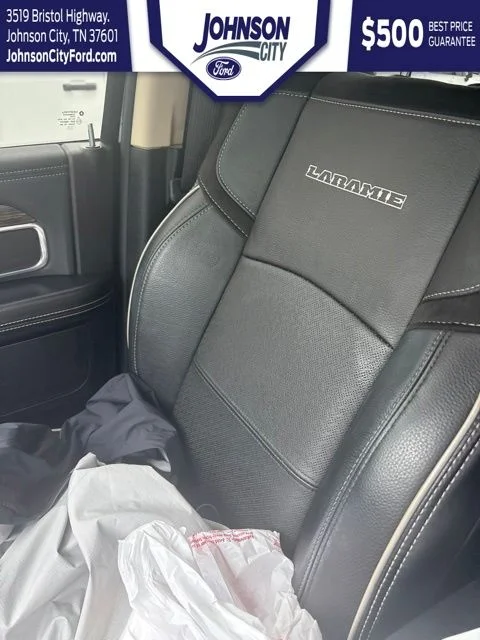 Used 2021 Silver Ram Laramie image 21
