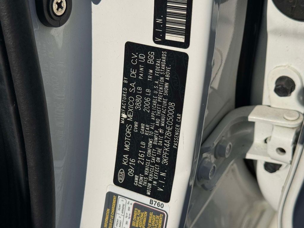 Used 2017 White Kia LX image 16