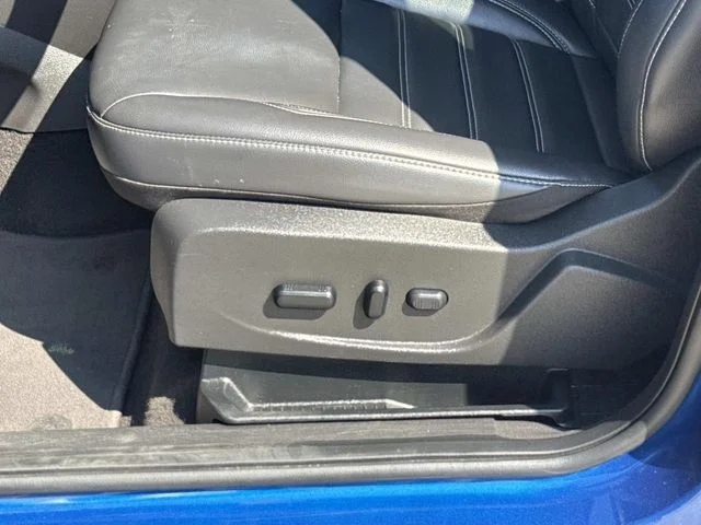 Used 2019 Blue Ford SEL image 15
