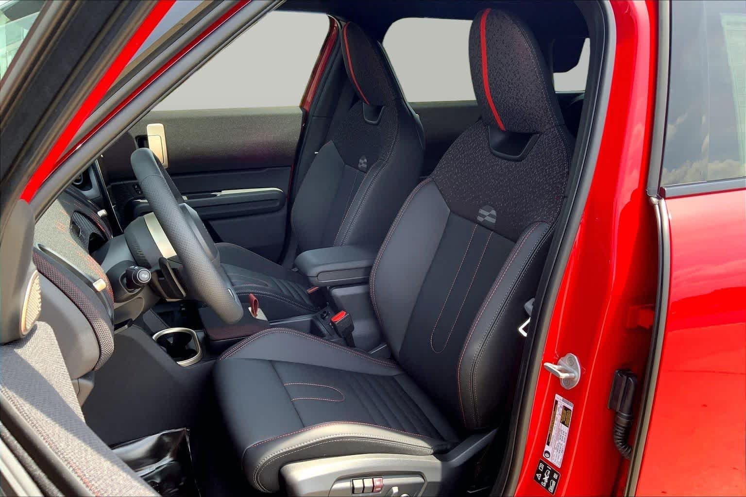 New 2027 Chili Red II MINI Iconic image 9