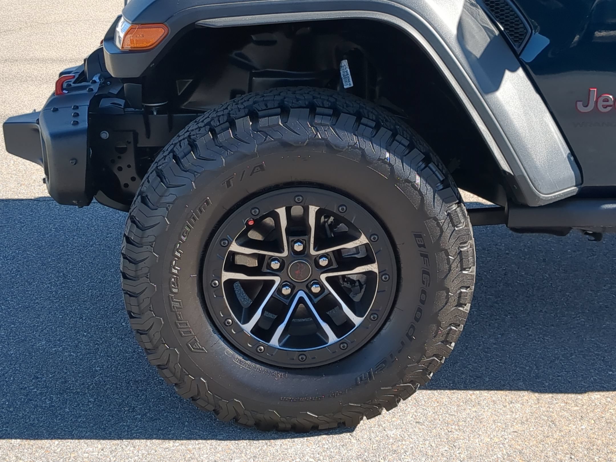 Used 2025 Fathom Blue Pearlcoat Jeep Rubicon image 11