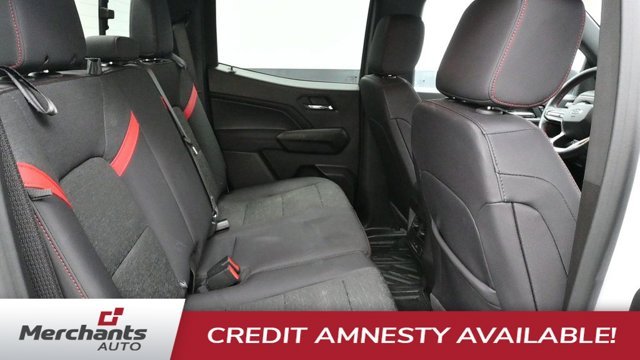 Used 2025 White Chevrolet Z71 image 13