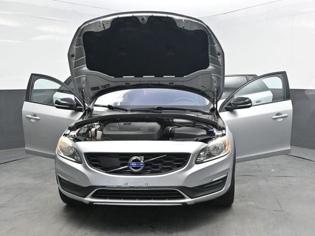 Used 2017 Silver Volvo T5 image 44