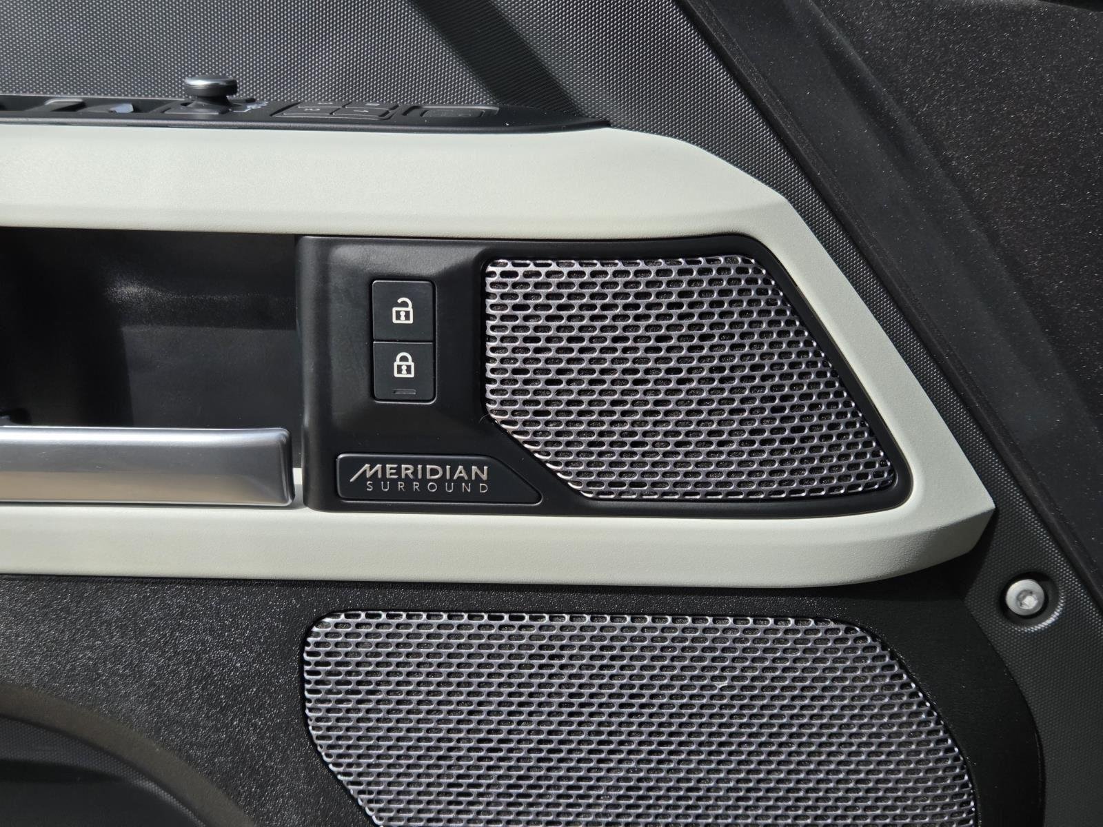Used 2022 Carpathian Grey Premium Metallic Land Rover X-Dynamic image 31