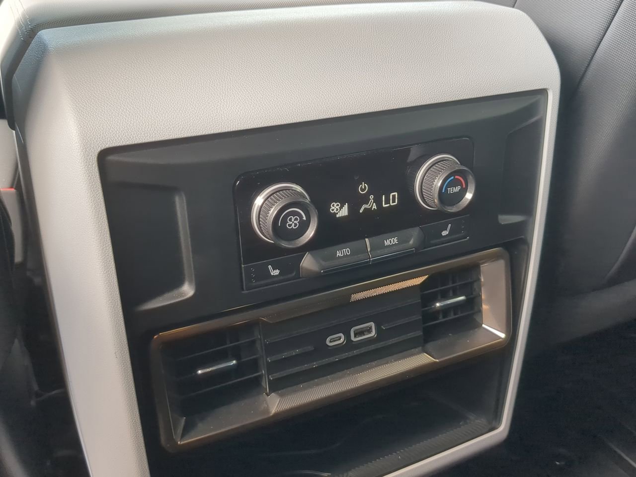 2025 GMC HUMMER EV 2X - Photo 22