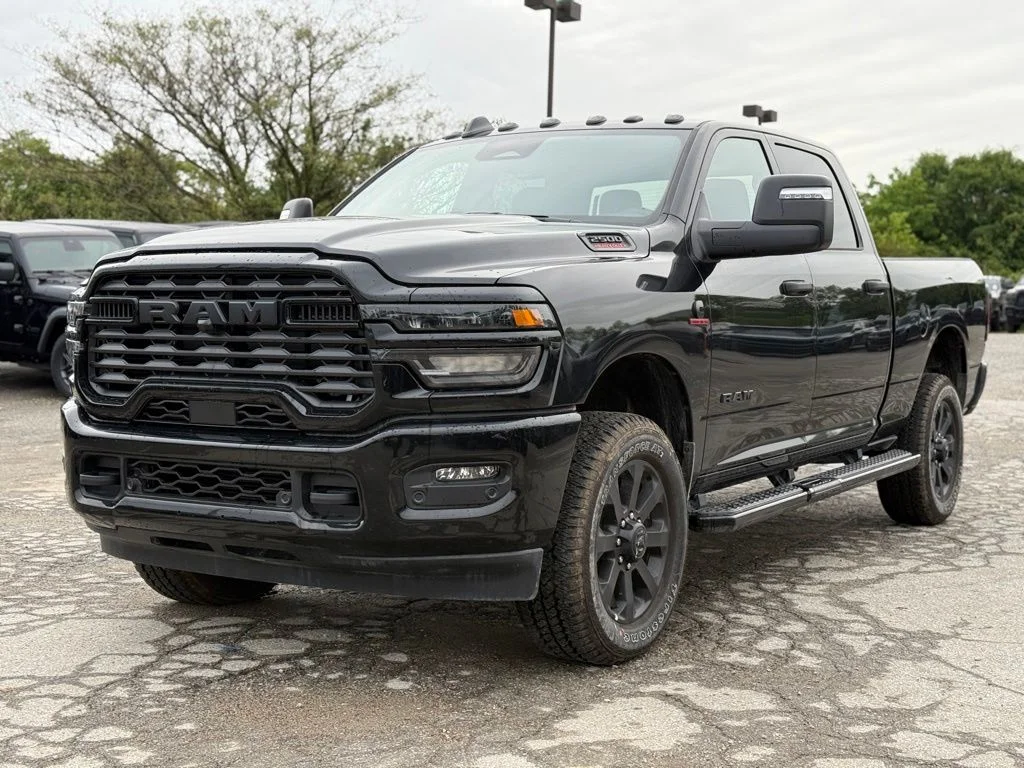 New 2026 Diamond Black Crystal Pearl-Coat Exterior Paint RAM Big Horn image 2
