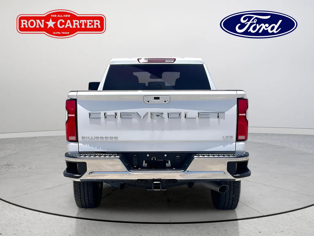 Used 2026 White Chevrolet LTZ image 5