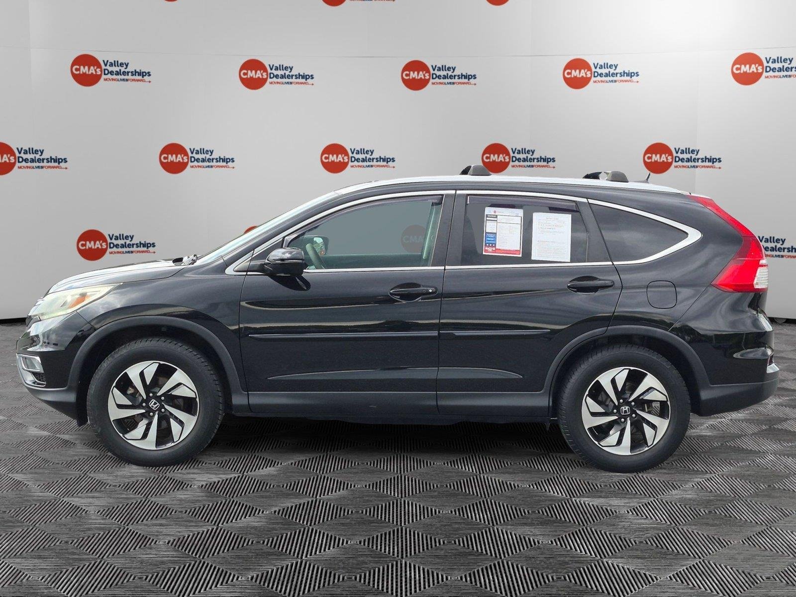 Used 2015 Crystal Black Pearl Honda Touring image 8